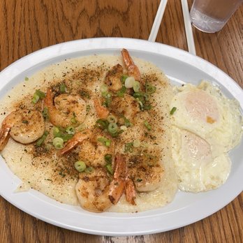 "Cajun Style Shrimp \u0026 Grits"